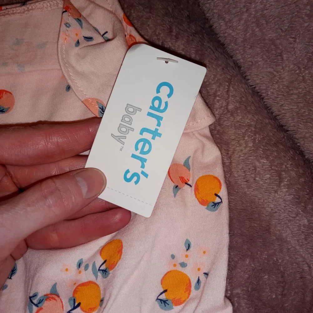 *HP* Carter's NWT Baby Girls Pink Peach Romper 18 m 🍑 - Picture 2 of 6